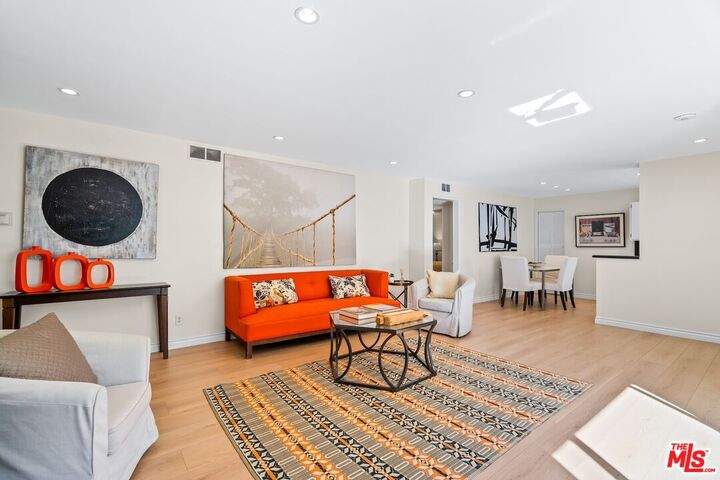 Property Photo: 1336 Princeton St CA 90404