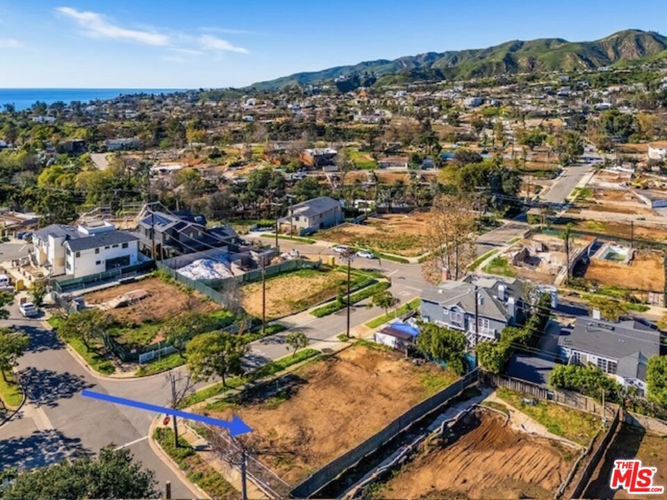 Property Photo: 701 Wildomar CA 90272