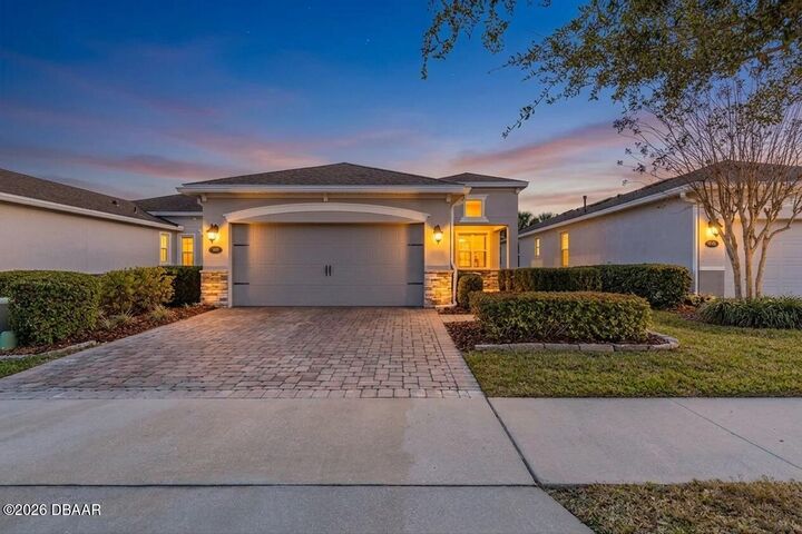 Photo de la propriété:  1096 Avery Meadows Way  FL 32724 