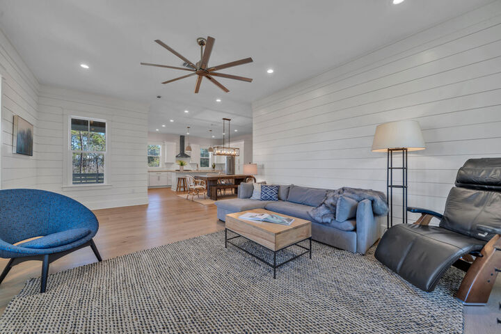 Property Photo:  302 Cabana Trail  FL 32459 