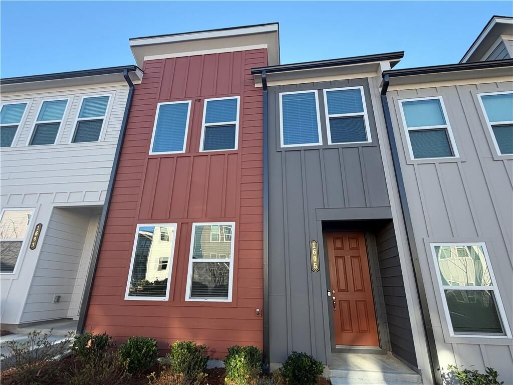 Property Photo:  1605 Aeslin Drive NW  GA 30318 