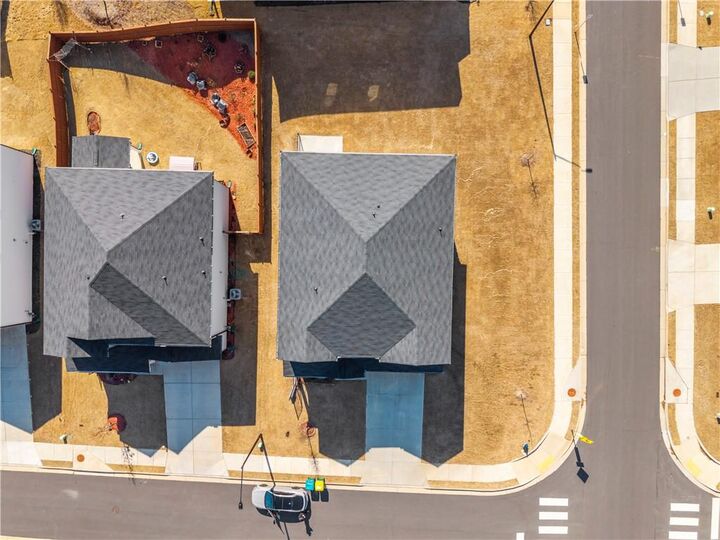 Property Photo:  319 Canal Way  GA 30188 