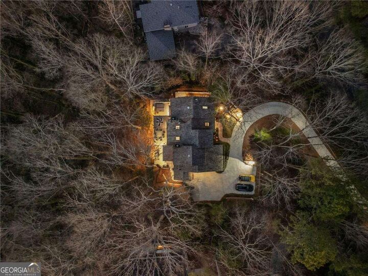 Property Photo:  1095 Edgewater Drive  GA 30328 