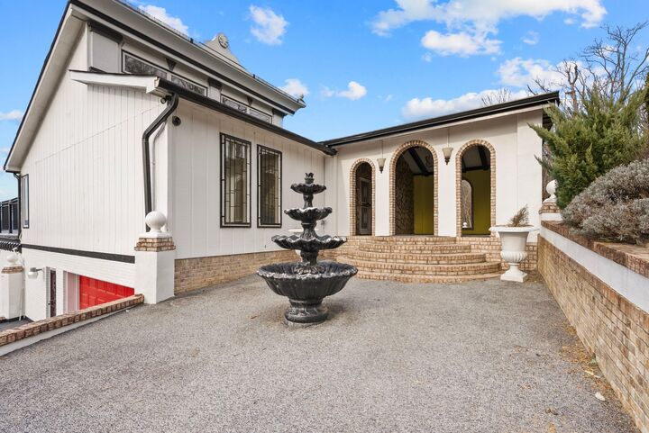 Property Photo:  551 W Shadowlawn Drive  TN 37404 