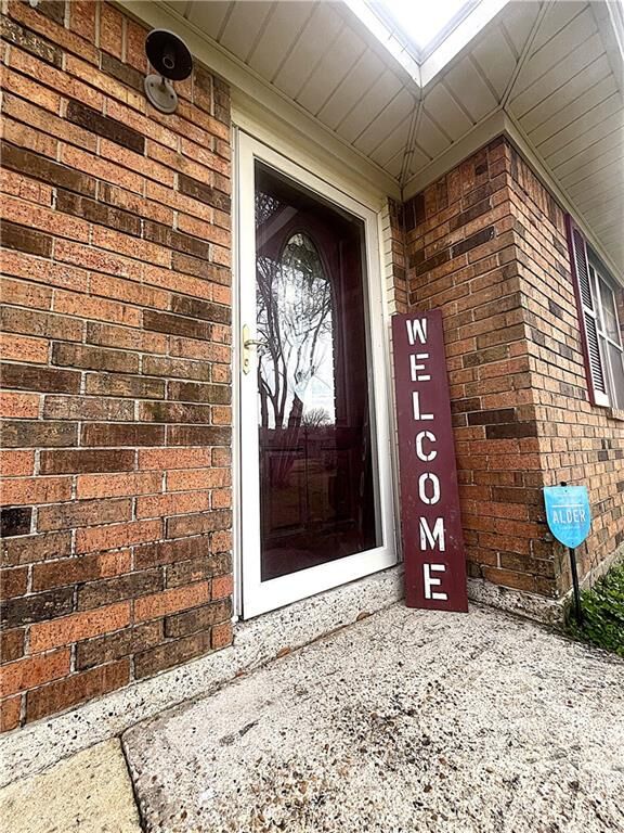 Property Photo:  1005 Keller Street  LA 71322 