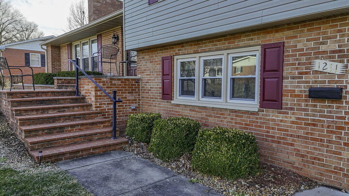 Property Photo:  1211 Kent Road  MO 65265 