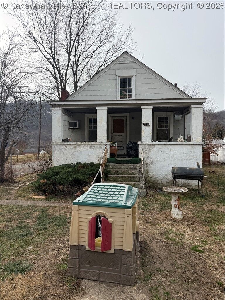 Property Photo: 1706 Orchard Avenue WV 25015