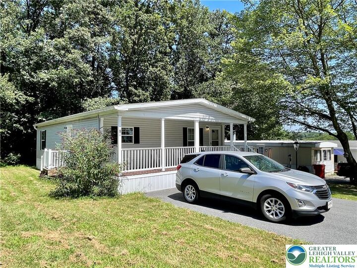 Property Photo:  194 Haddon Drive  PA 18062 