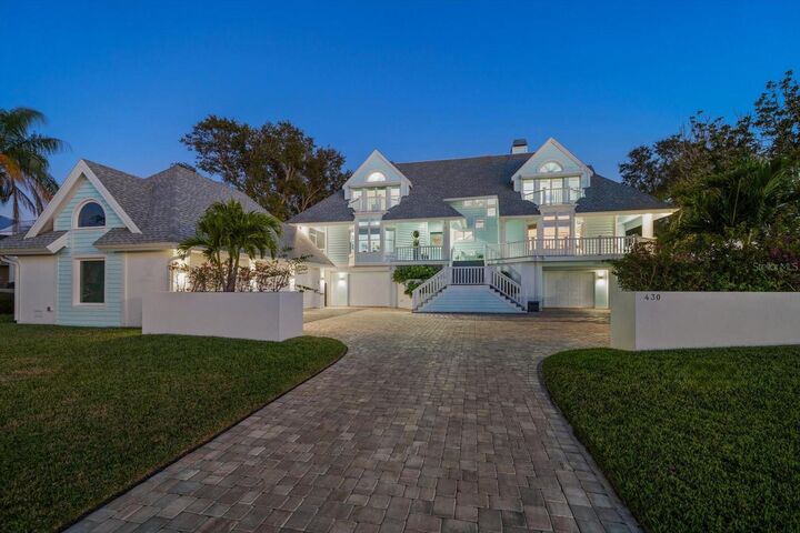 Property Photo: 430 St Andrews Drive FL 33756