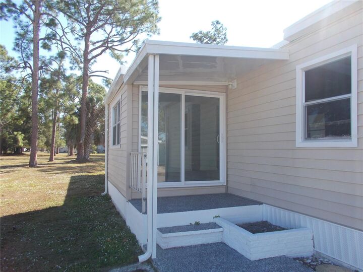 Property Photo:  5015 Palena Boulevard  FL 34287 