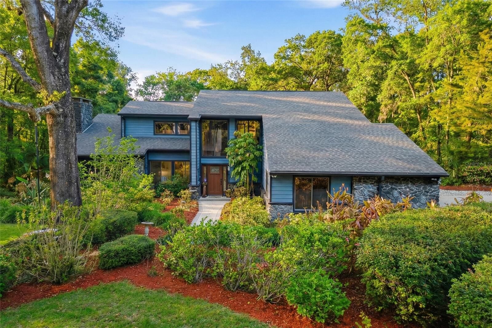 Property Photo: 55 Oak Hollow Drive FL 32712