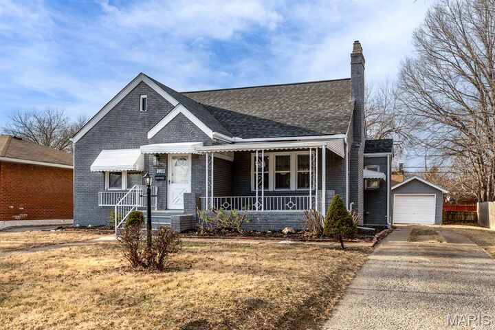 Property Photo:  2611 State Street  IL 62040 