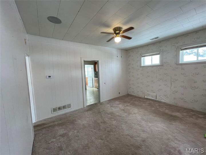 Property Photo:  606 Ball Street  MO 63385 