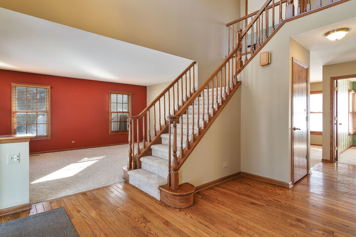 Property Photo:  591 Salceda Lane  IL 60060 