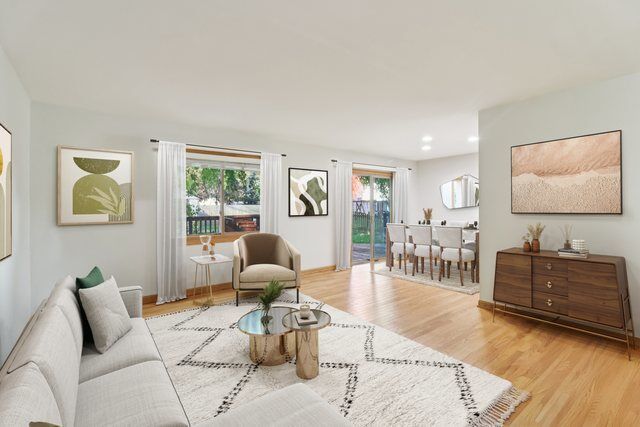 Property Photo:  210 E Lakeside Drive  IL 60061 