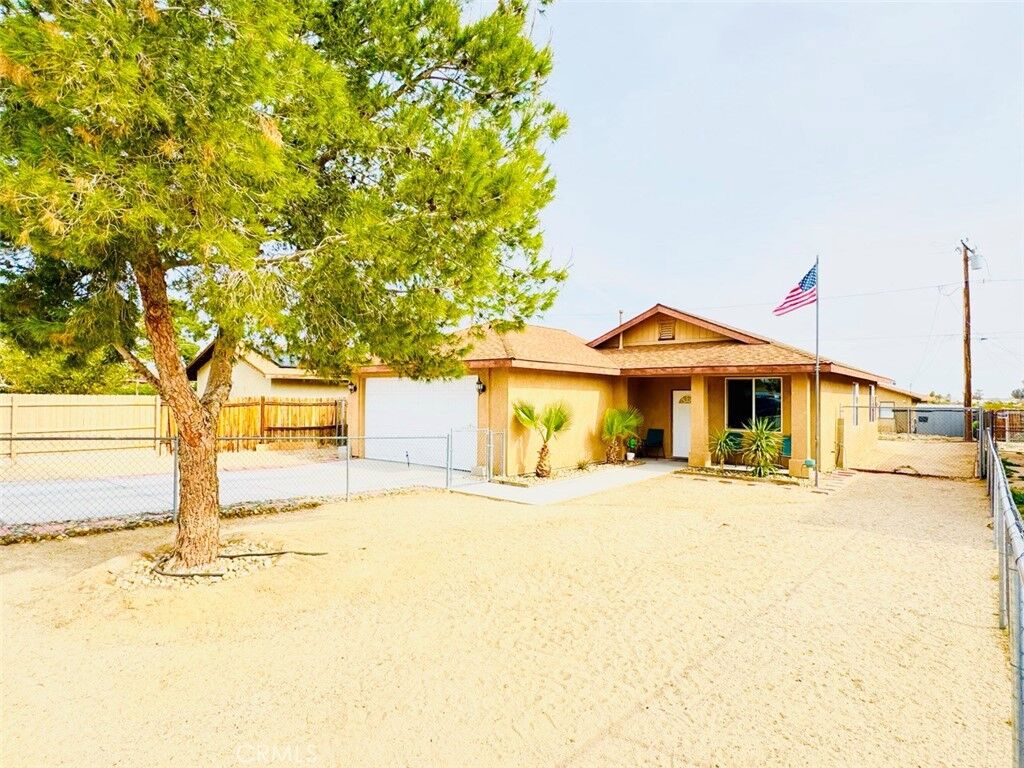 Property Photo: 6213 Mariposa CA 92277