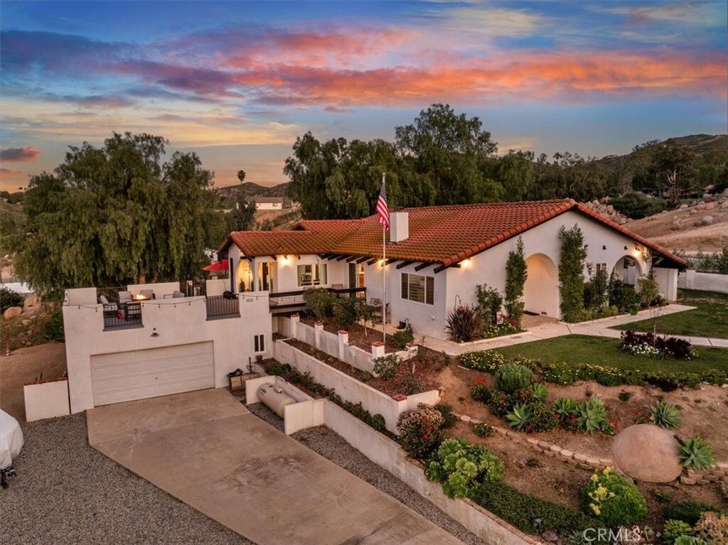 Property Photo:  21260 Ridgedale  CA 92570 