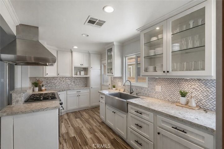 Property Photo:  1532 1534 W 221st Street  CA 90501 