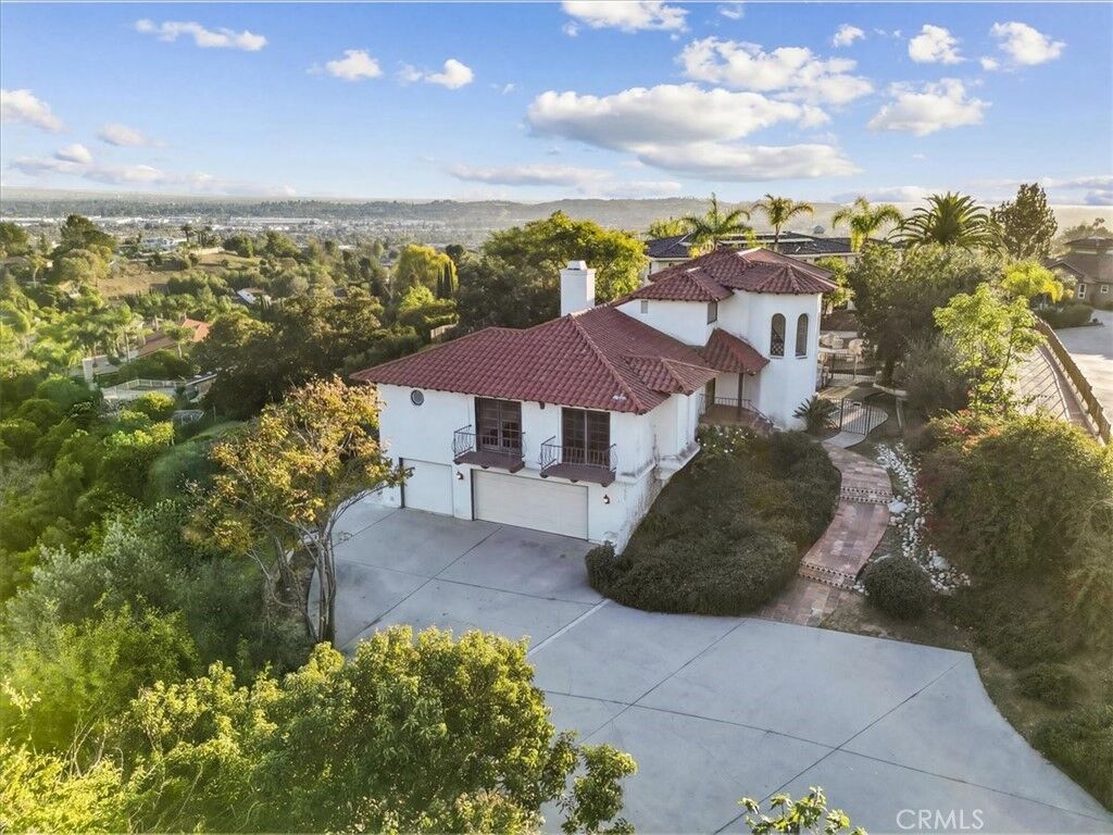 Property Photo: 1500 Kashlan Road CA 90631