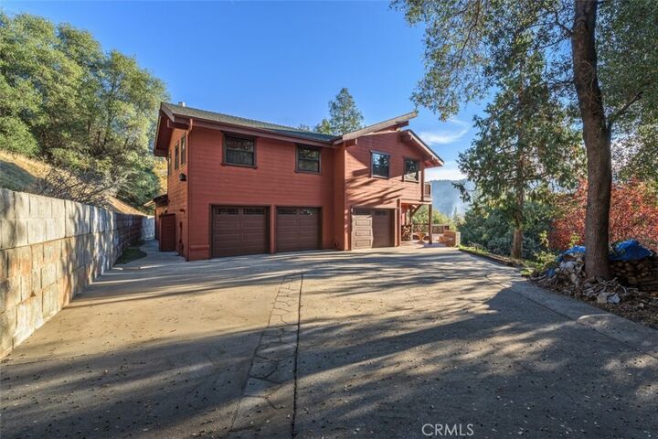 Property Photo: 42203 Oak Lane CA 93644