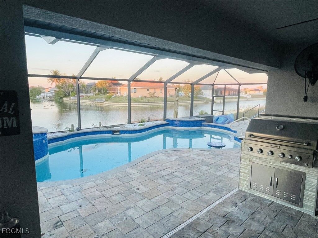 Property Photo: 309 NW 5th Terrace FL 33993