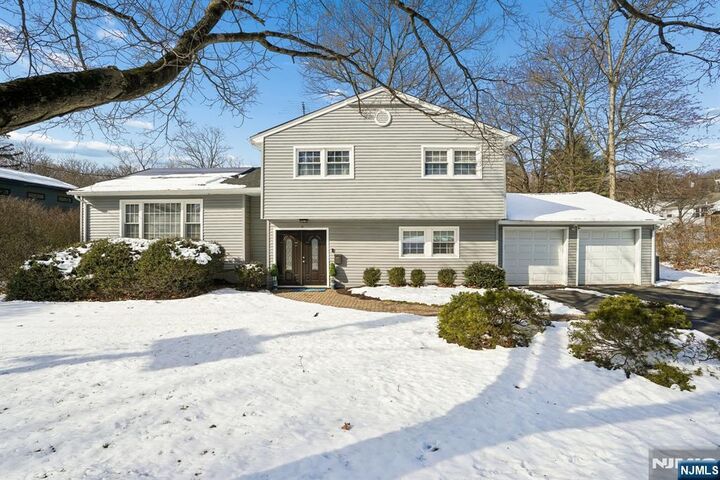 Property Photo: 6 Connel Drive NJ 07052