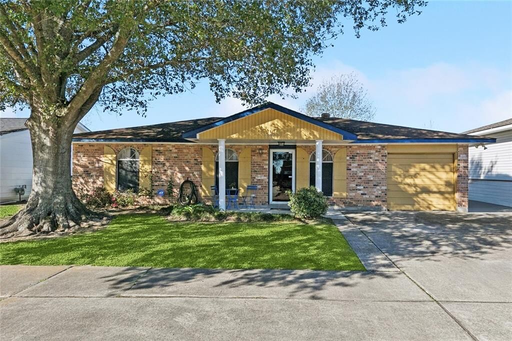 Property Photo:  656 Grovewood Drive  LA 70056 