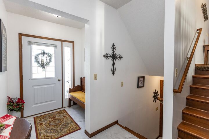 Property Photo: 1304 Camelot Court MN 56031