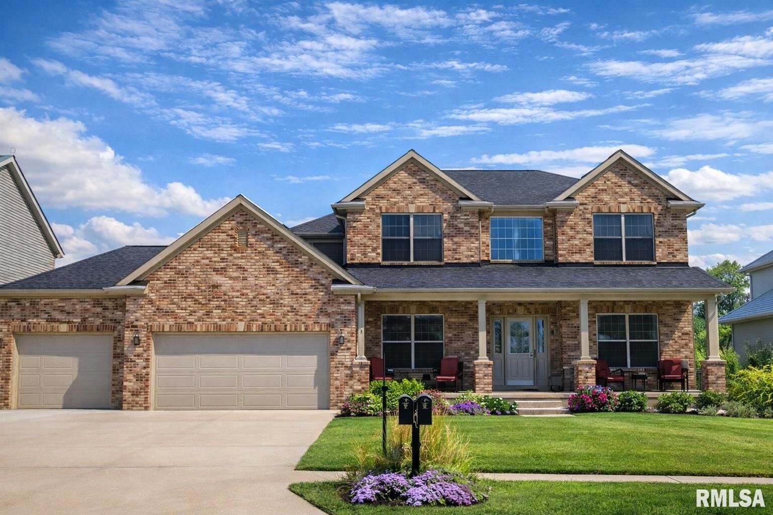 Property Photo:  6507 W Hazel Nut Drive  IL 61528 