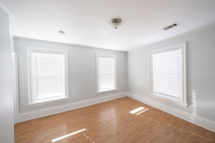 Property Photo: 10 Sycamore 2 MA 01608