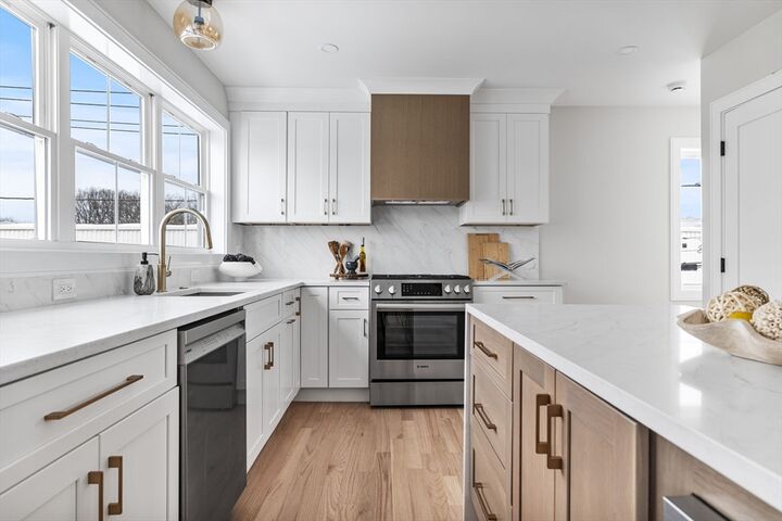 Property Photo:  124 Woodruff Ave 124  MA 02155 