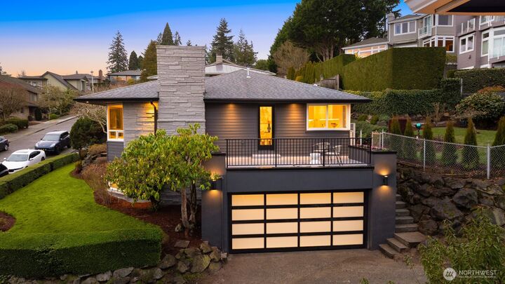 Property Photo:  3702 W Fulton Street  WA 98199 