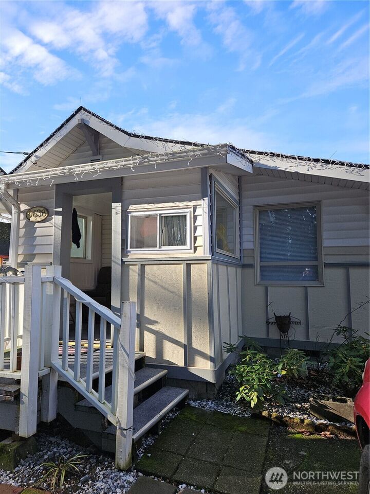 Property Photo:  9638  D Street E  WA 98445 