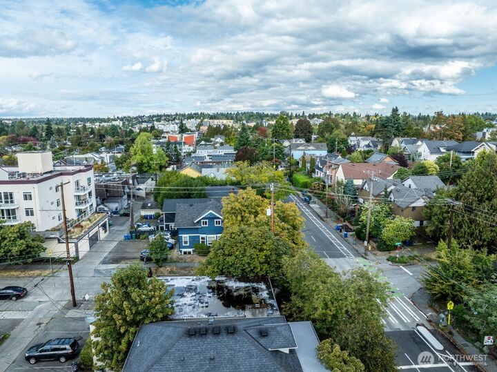 Property Photo:  5043  11th Avenue NE  WA 98109 