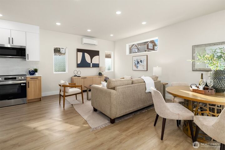 Property Photo:  1411  Martin Luther King Jr Way  WA 98122 