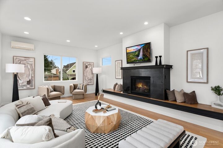 Property Photo:  7557  Earl Avenue NW  WA 98117 