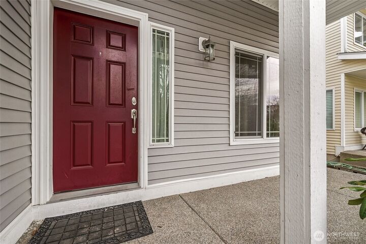 Property Photo: 15313 87th Avenue E WA 98375
