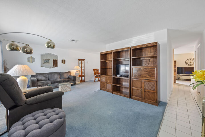 Property Photo: 1828 SW 17th Street FL 33426