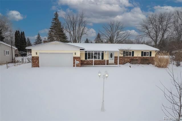 Property Photo: 3460 N Gale Road MI 48423