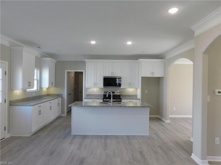 Property Photo:  968 Wolcott Ave  VA 23513 