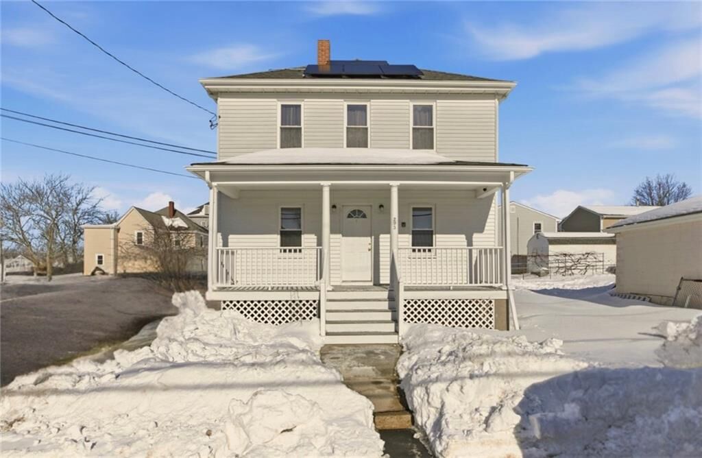 Property Photo:  293 State Street  RI 02809 