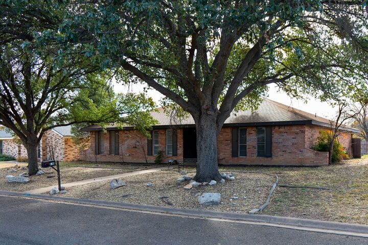 Property Photo: 3205 Sierra Dr TX 76904