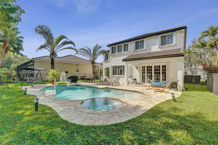 Property Photo:  1367 Camellia Cir  FL 33326 