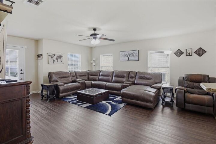 Property Photo:  212 Madison Crossing Drive  LA 70665 