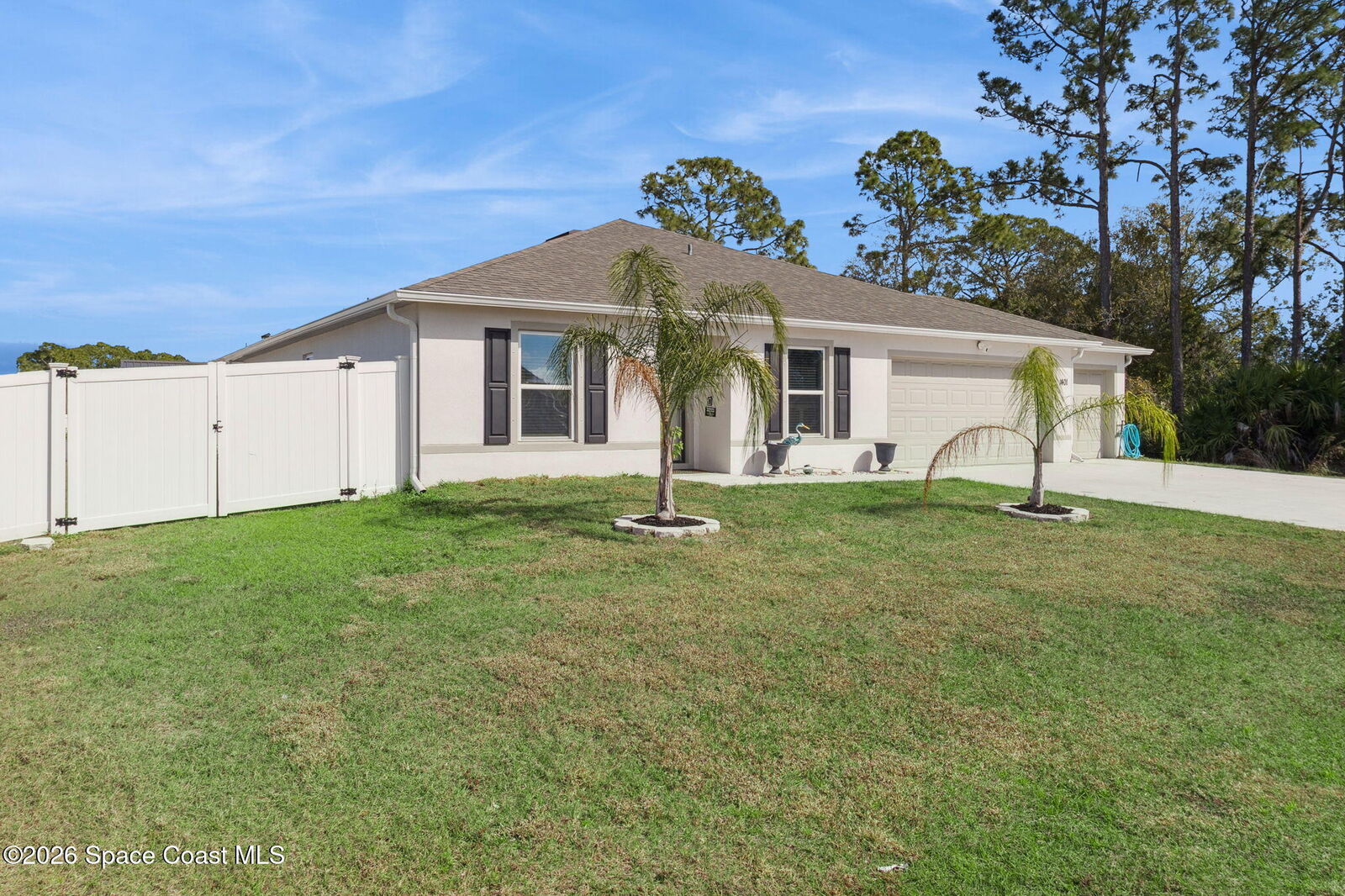 Property Photo: 1401 Denali Street SE FL 32909