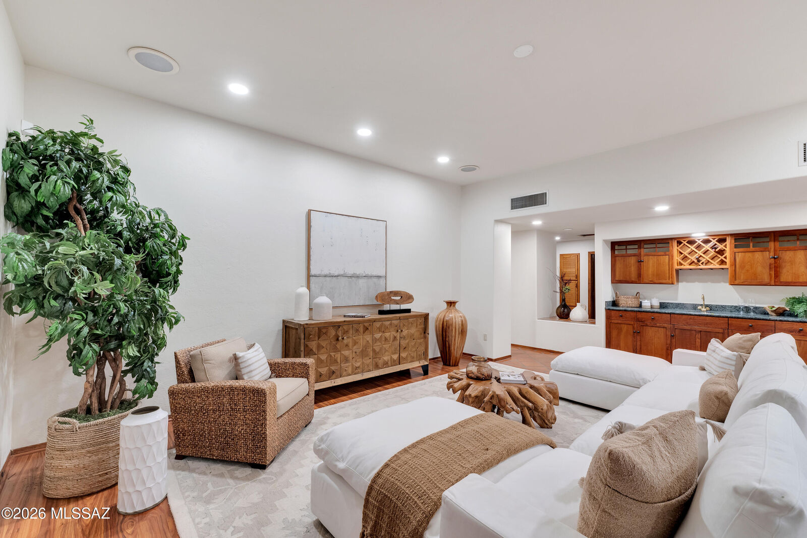 Property Photo: 5721 N Paseo Niquel AZ 85718