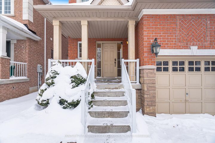 Property Photo:  67 Pepperberry Road  ON L4J 8W4 