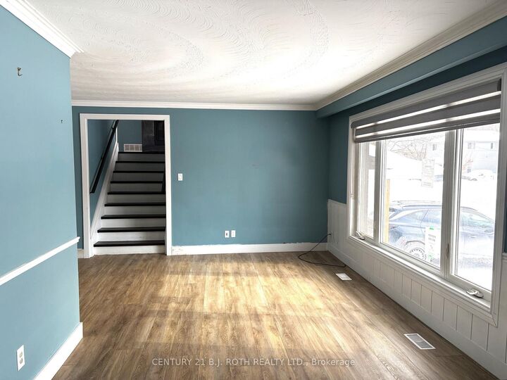 Property Photo:  150 Nelson Street E  ON L9R 1J5 