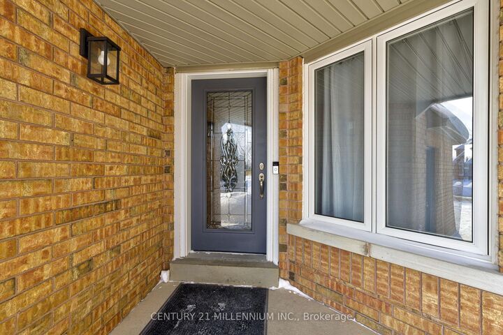Property Photo:  88 Eaton Street  ON L7G 5T2 