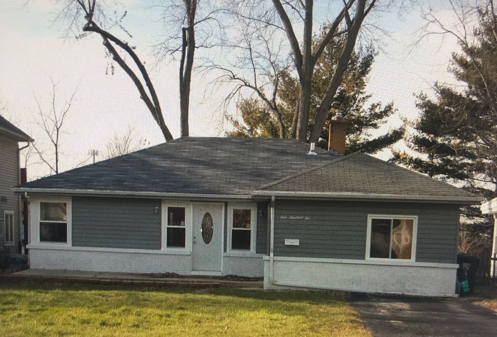 Property Photo: 102 N Kenilworth Avenue IL 60056